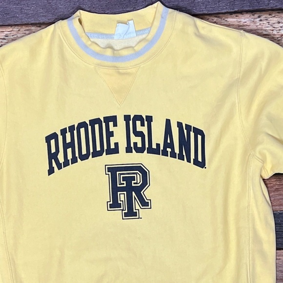 Rhode Island Rams Champion Reverse Weave Crewneck Sweatshirt Mens - Picture 2 of 5
